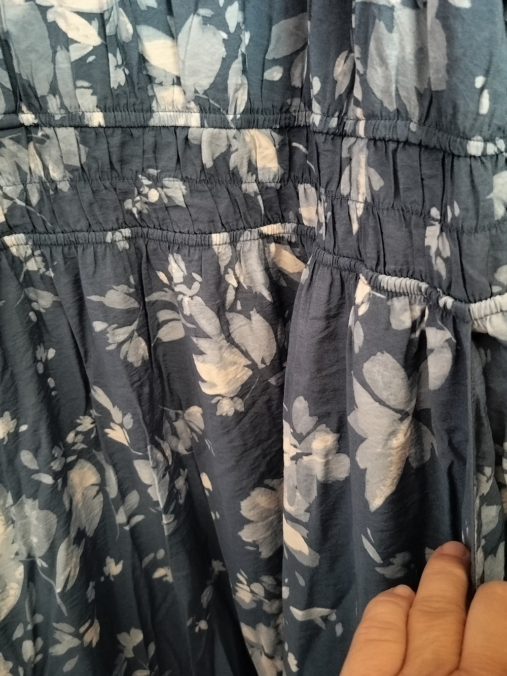 Torrid Blue / White Floral Maxi Dress Size 5 - Picture 4 of 8